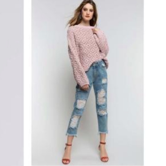 LAST2️⃣🆕 Classic Touch in Soft Pink Pullover - Picture 6 of 8